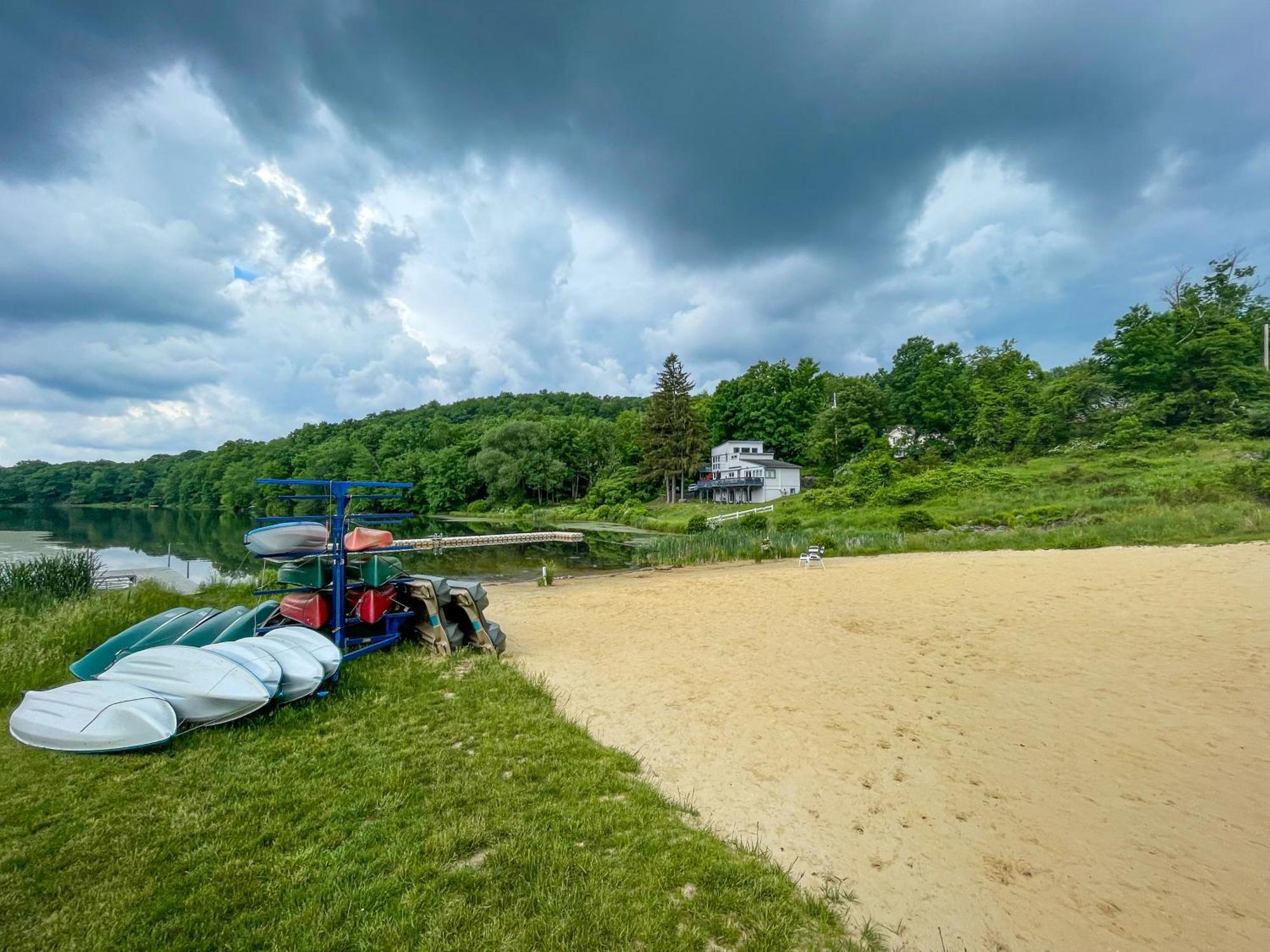 Unique Roundhouse: Hot Tub-Game Room-Firepit&More! Bushkill Eksteriør billede